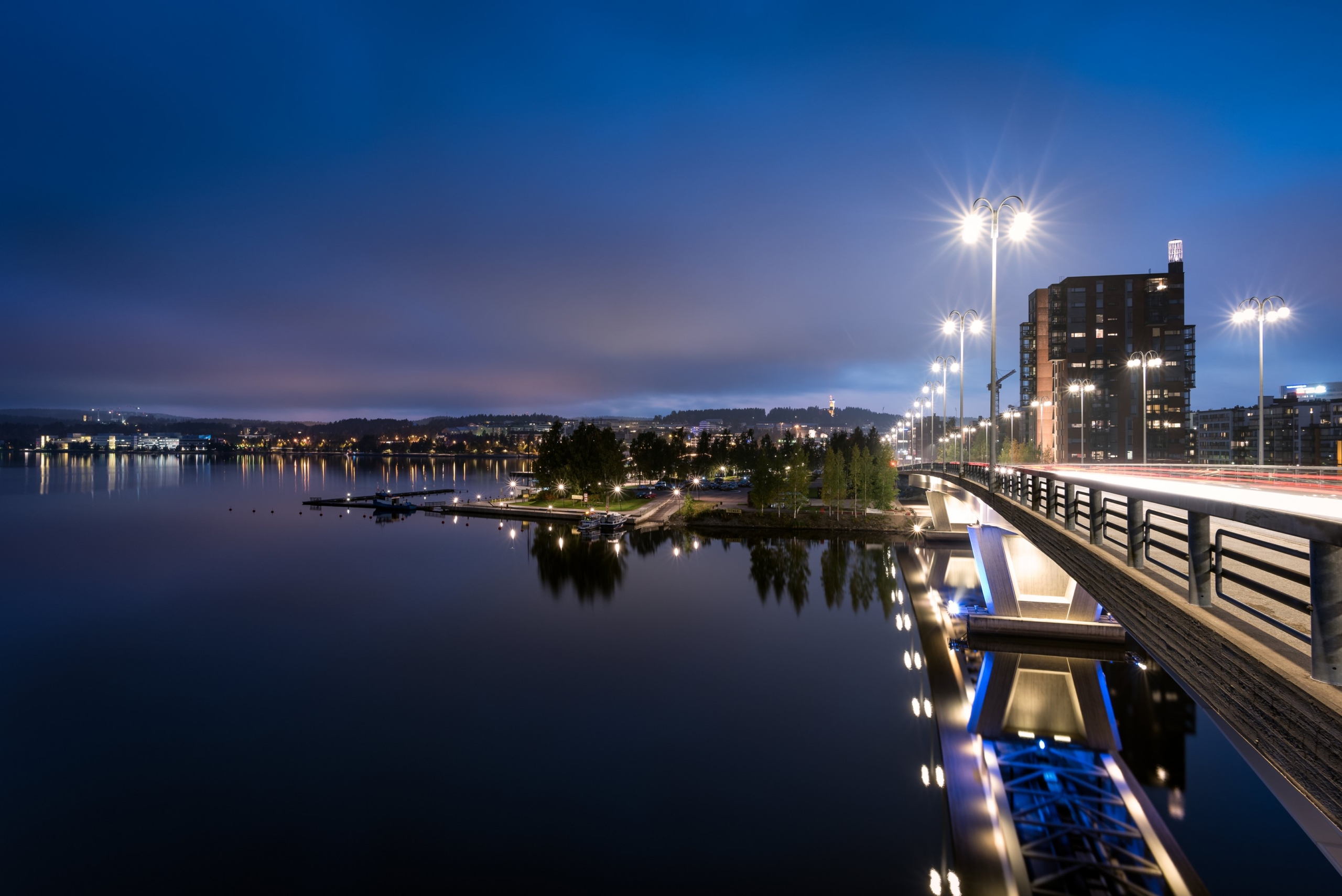 Kuokkalan silta, Jyväsjärvi & näkymä Lutakon satamaan.